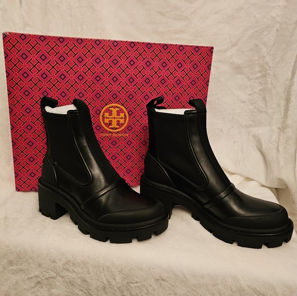 📢SALE NEW! TORY BURCH Chelsea Lug Sole Ankle Boots - Picture 14 of 15